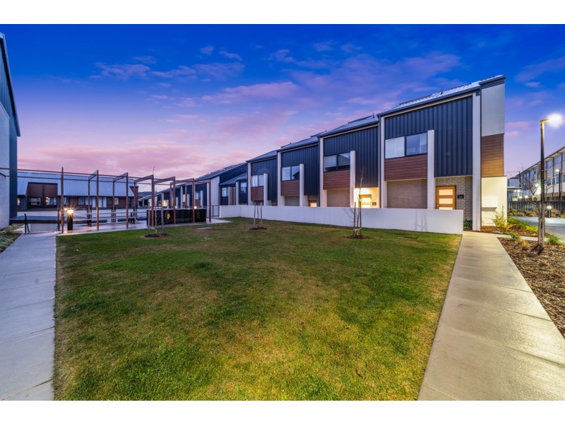 15/23 Wanderlight Avenue, Lawson ACT 2617