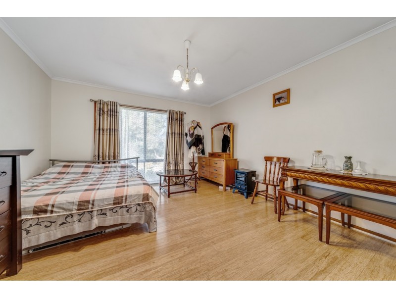 25 Ratcliffe Crescent, Florey ACT 2615