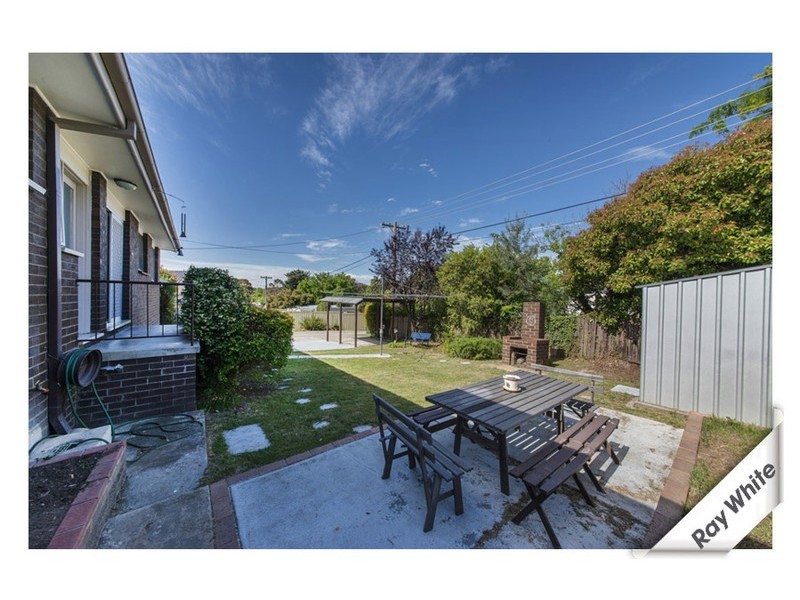 16 Meyers Place, Macgregor ACT 2615