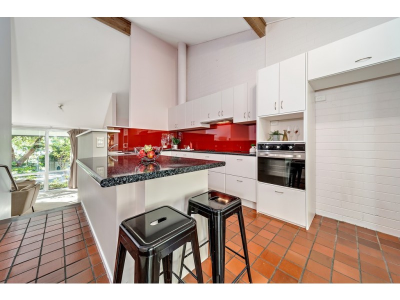 73 Maclachlan Street, Holder ACT 2611