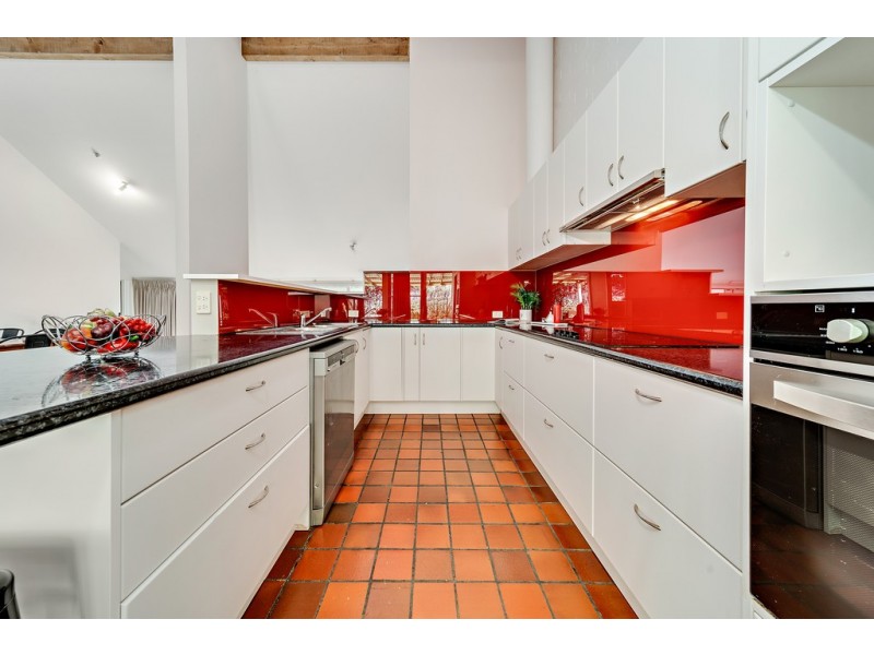 73 Maclachlan Street, Holder ACT 2611