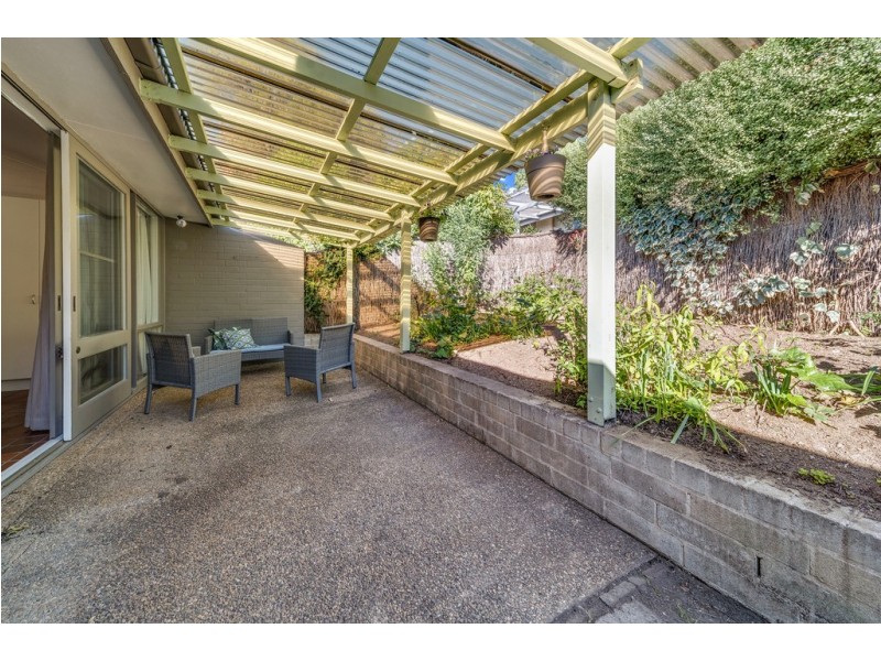 73 Maclachlan Street, Holder ACT 2611