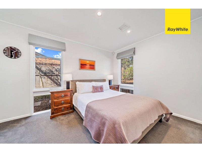 13 Poole Place, Latham ACT 2615