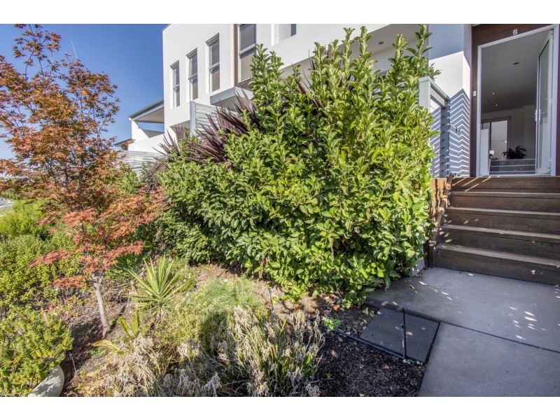 2/155 Plimsoll Drive, Casey ACT 2913