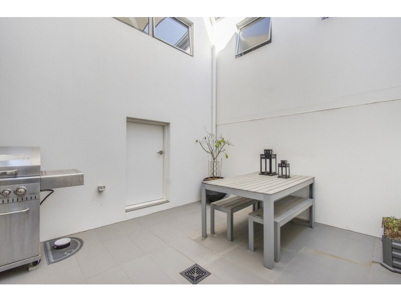 2/155 Plimsoll Drive, Casey ACT 2913