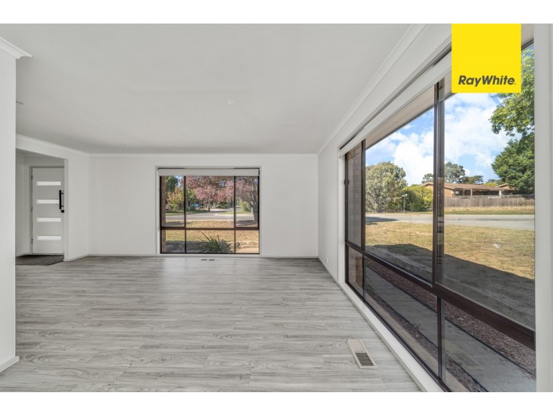 2 Vagabond Crescent, Mckellar ACT 2617