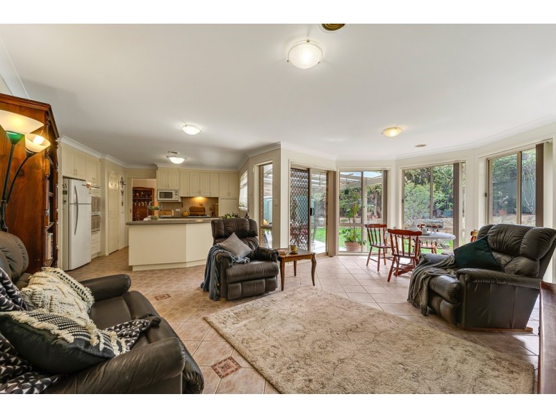 5 Lander Crescent, Amaroo ACT 2914