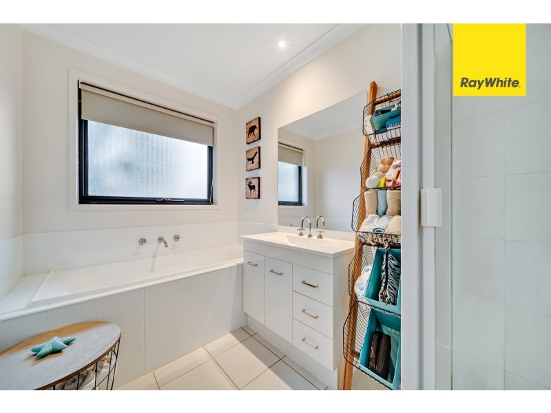 1 Jeff Snell Crescent, Dunlop ACT 2615