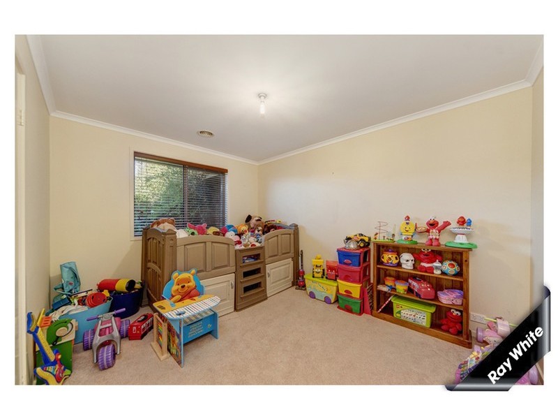 8 Fitton Close, Dunlop ACT 2615