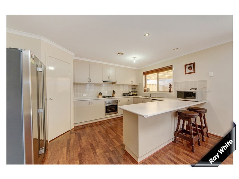 8 Fitton Close, Dunlop ACT 2615