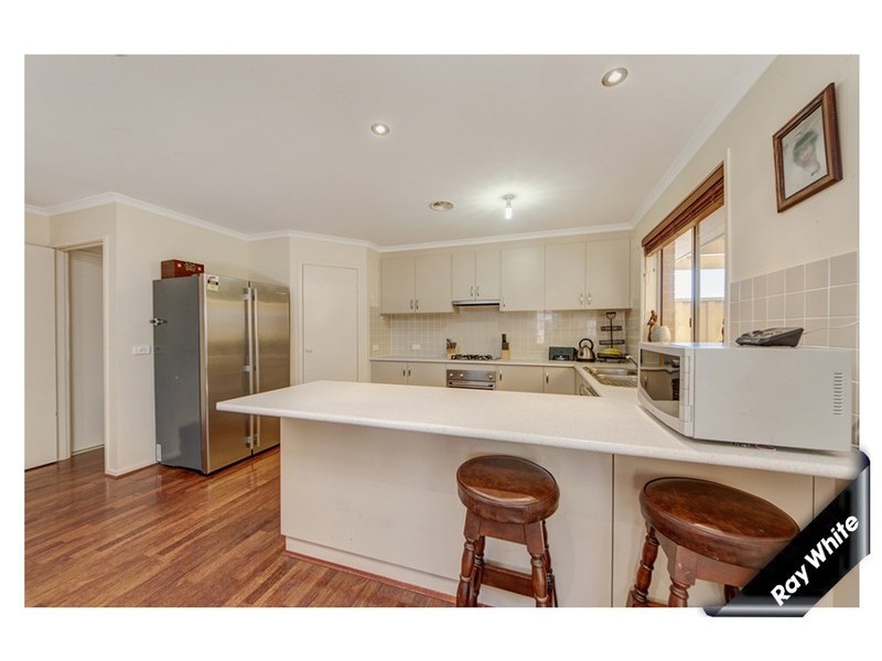 8 Fitton Close, Dunlop ACT 2615