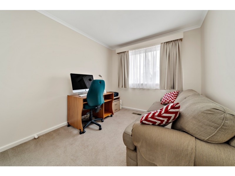 40 McCabe Crescent, Holt ACT 2615