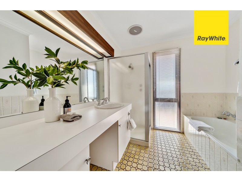 27 Fitzhardinge Crescent, Evatt ACT 2617