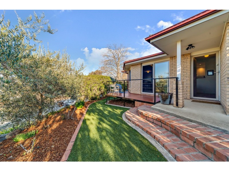 2 Pomeroy Street, Dunlop ACT 2615