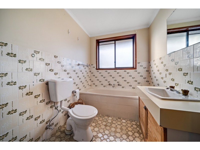 13 Dowthwaite Street, Fraser ACT 2615