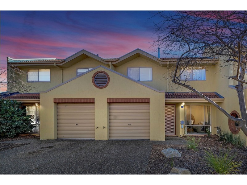 25/14 Federal Highway, Watson ACT 2602