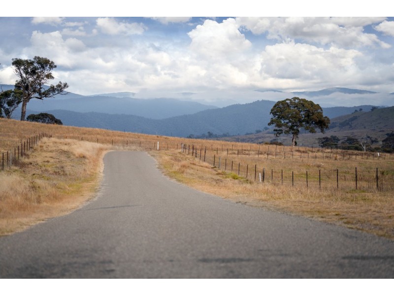 27 Lyall Crescent, Kambah ACT 2902