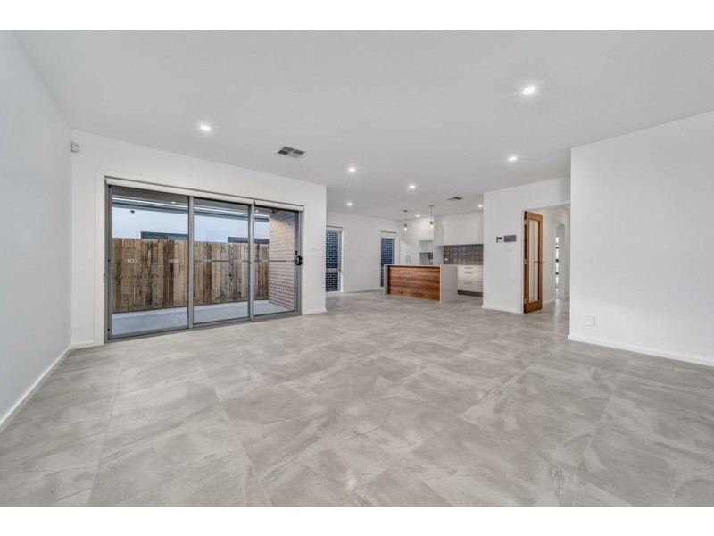 87 Lionel Rose Street, Holt ACT 2615