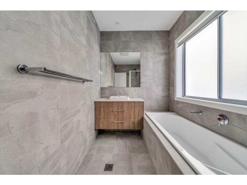 87 Lionel Rose Street, Holt ACT 2615
