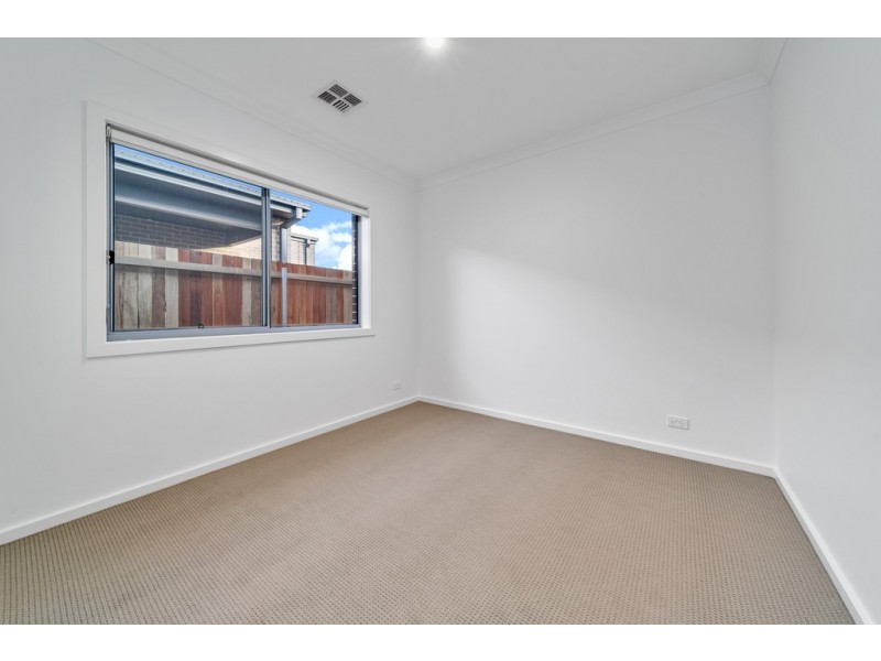 87 Lionel Rose Street, Holt ACT 2615
