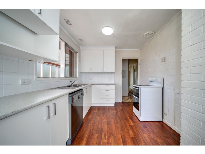 16 Jensen Street, Hughes ACT 2605