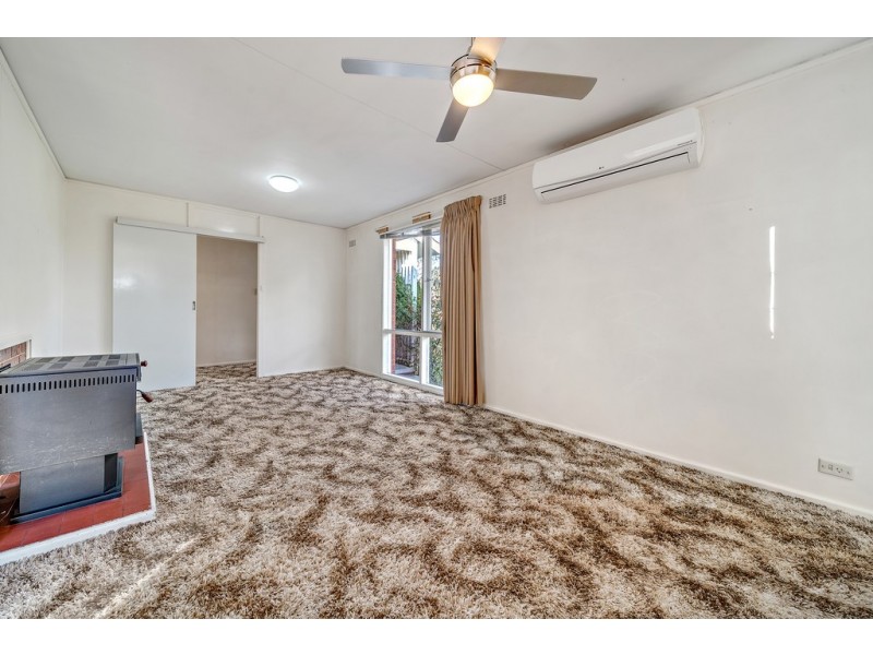 16 Jensen Street, Hughes ACT 2605