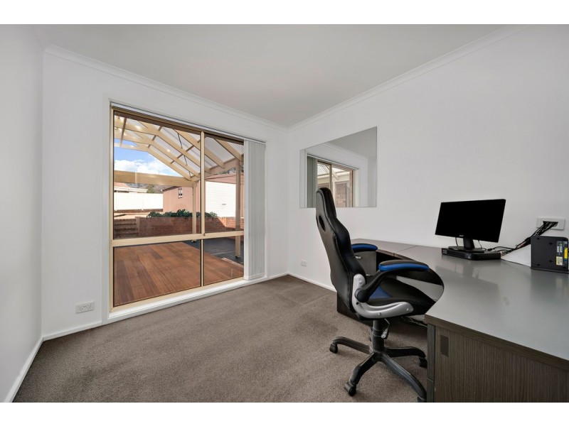 1 Tregellas Crescent, Banks ACT 2906