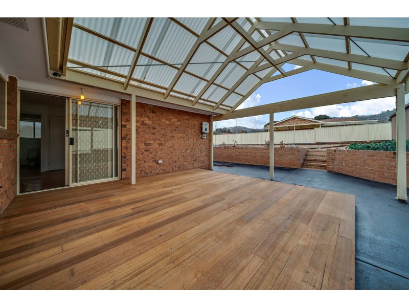 1 Tregellas Crescent, Banks ACT 2906