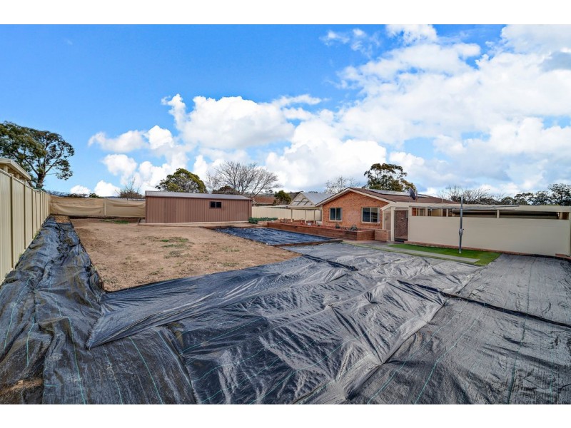 1 Tregellas Crescent, Banks ACT 2906