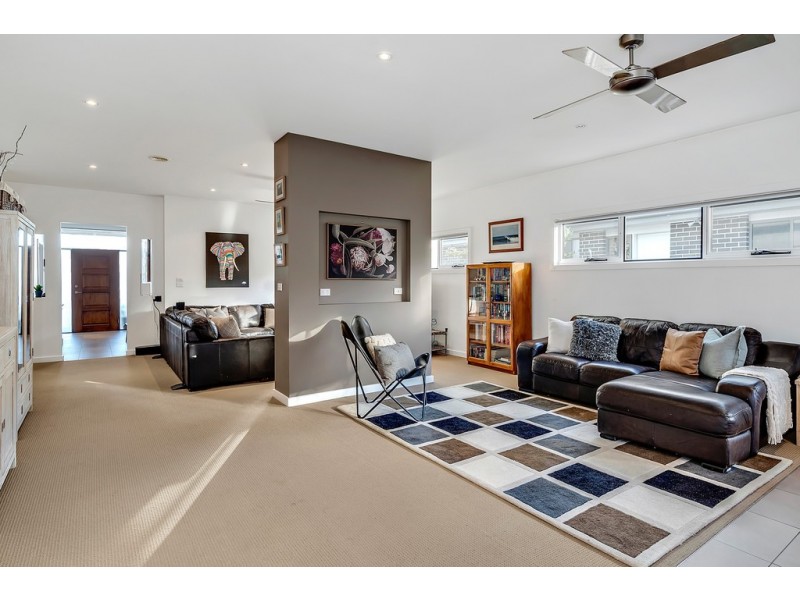 10 Carmody Street, Casey ACT 2913