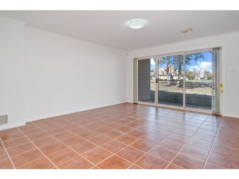 12/25 Aspinall Street, Watson ACT 2602