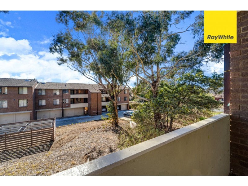 17/30 Springvale Drive, Hawker ACT 2614