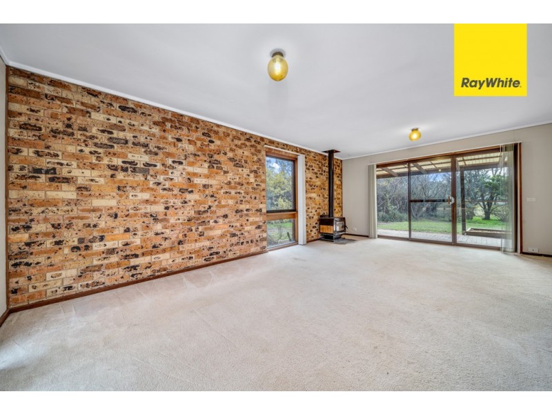 27 Lyall Crescent, Kambah ACT 2902