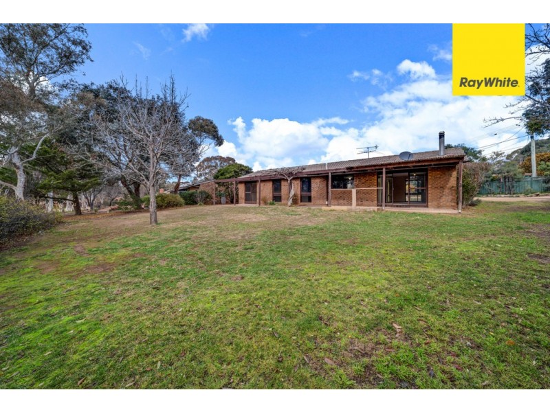 27 Lyall Crescent, Kambah ACT 2902