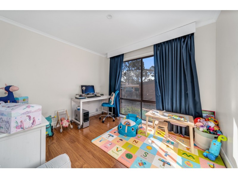 4 Myles Close, Calwell ACT 2905