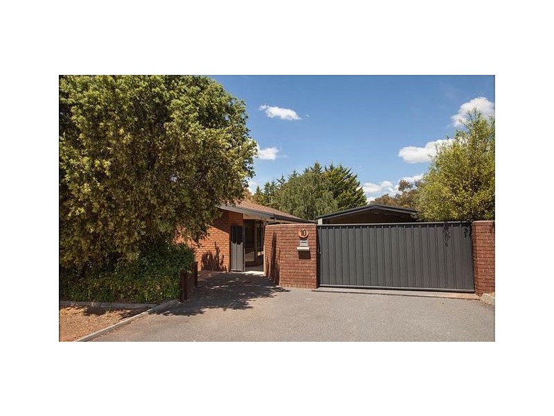 10 Wolff Crescent, Latham ACT 2615