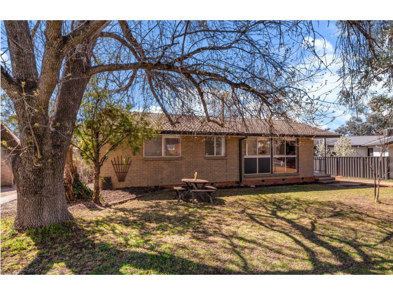 4 Vickery Street, Cook ACT 2614