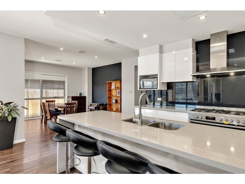 6 Rockley Parade, Googong NSW 2620