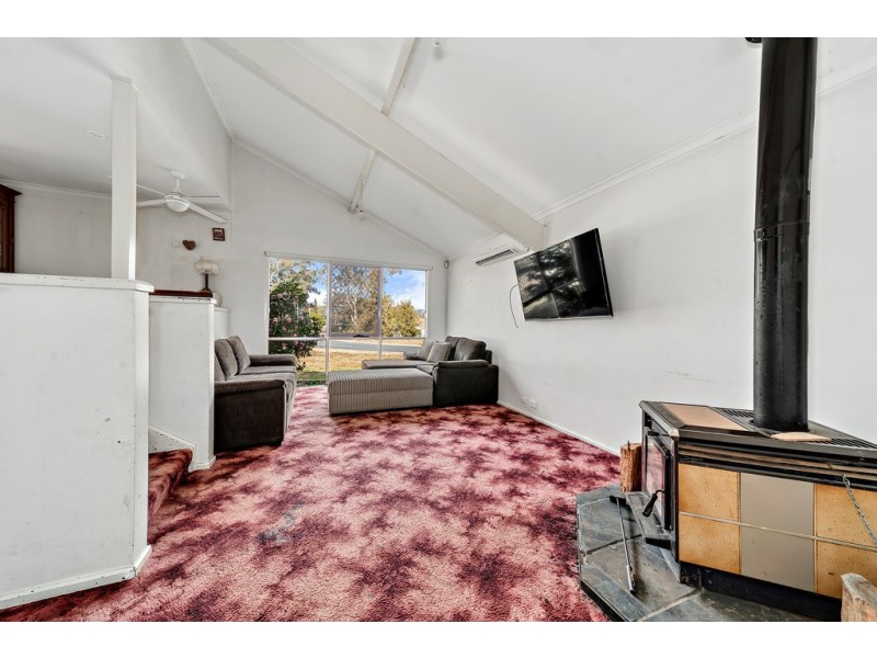 73 Fincham Crescent, Wanniassa ACT 2903
