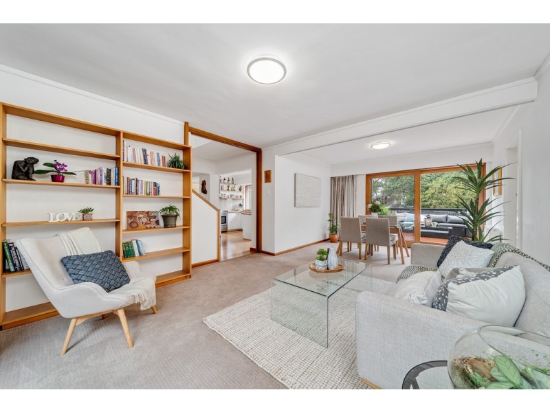 8 Schlich Street, Yarralumla ACT 2600