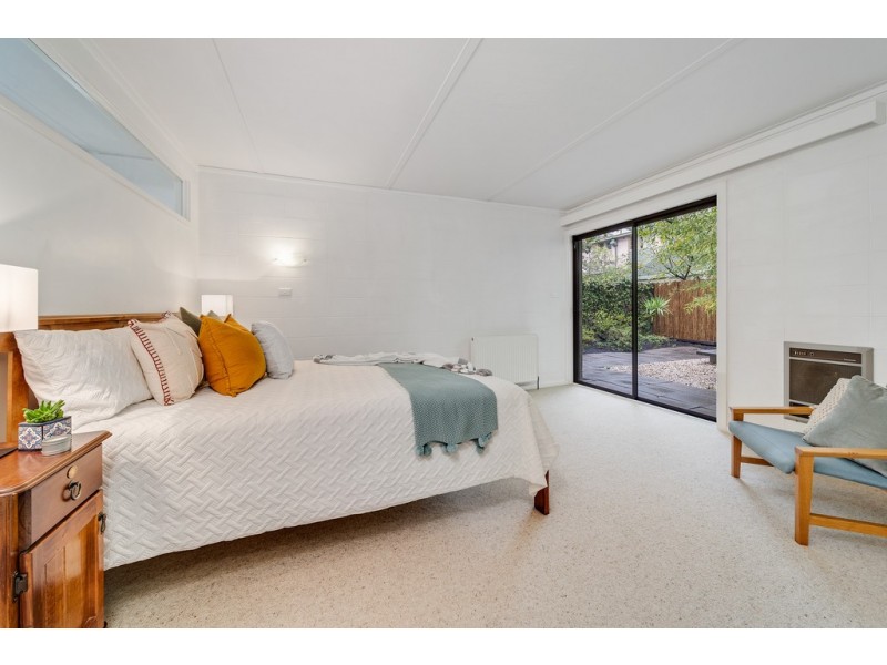 8 Schlich Street, Yarralumla ACT 2600