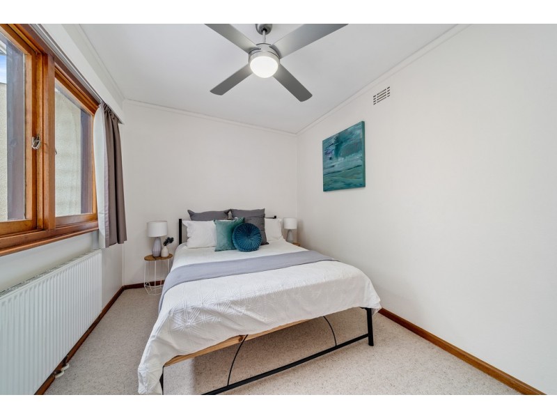 8 Schlich Street, Yarralumla ACT 2600