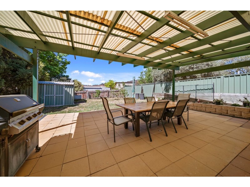 6 Moloney Place, Calwell ACT 2905