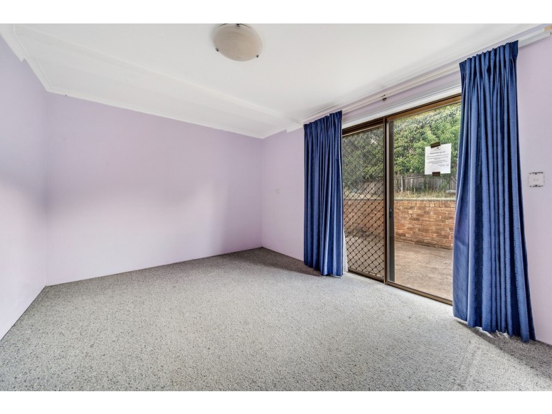 2 Piguenit Close, Lyneham ACT 2602