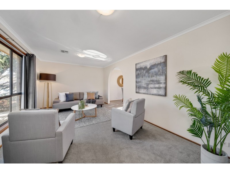 6 Deuchar Close, Kambah ACT 2902