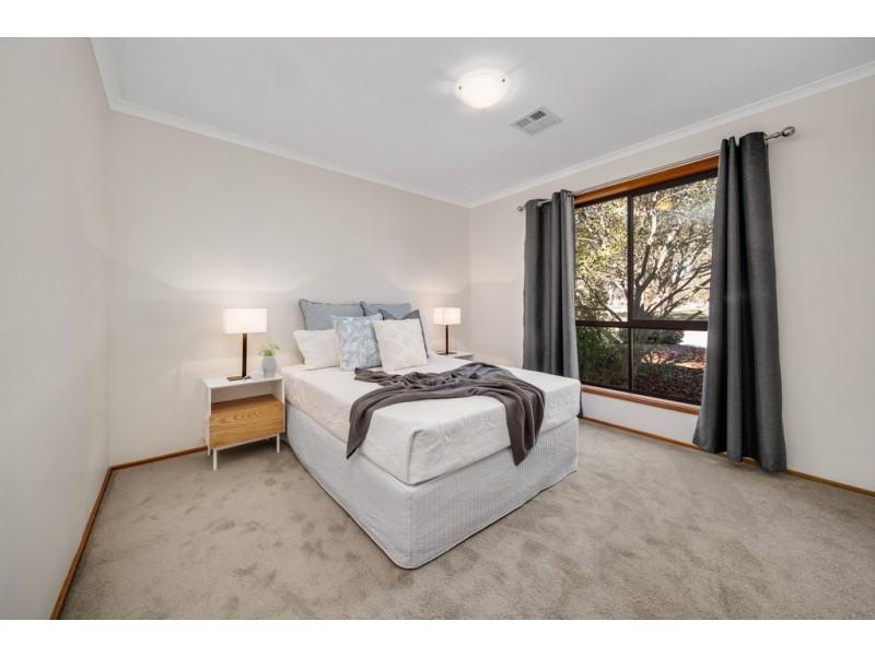 6 Deuchar Close, Kambah ACT 2902