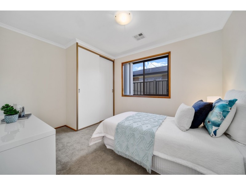 6 Deuchar Close, Kambah ACT 2902