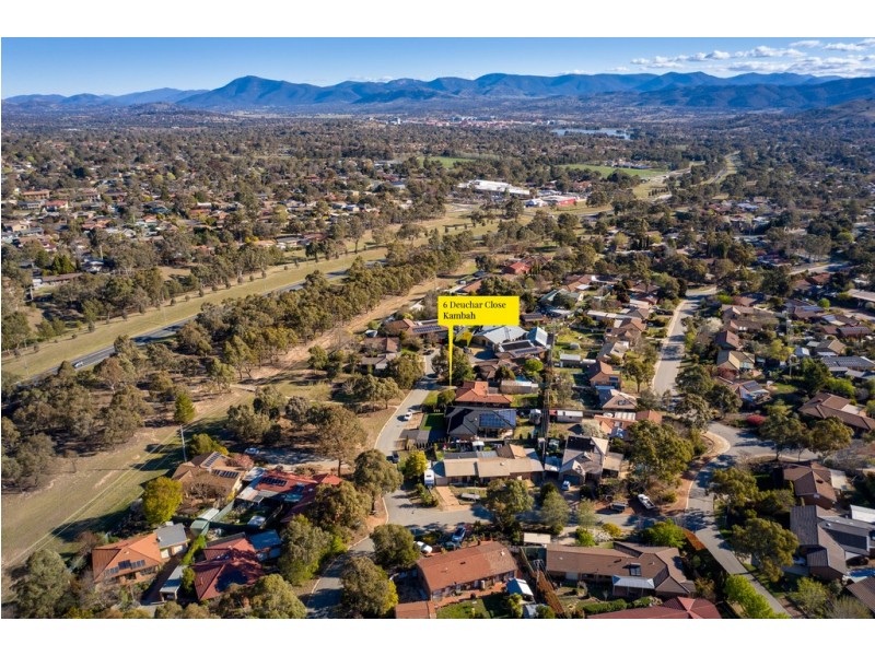 6 Deuchar Close, Kambah ACT 2902