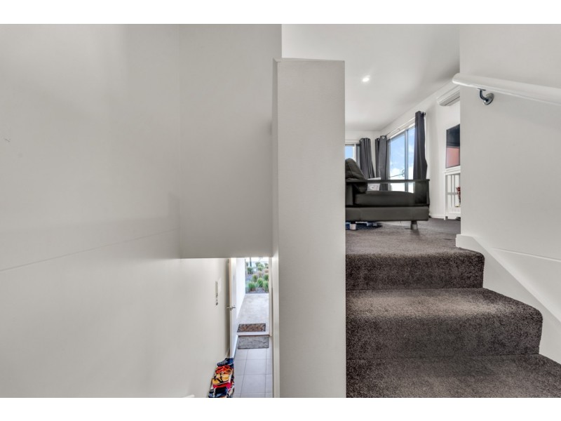 2/6 Sapling Street, Harrison ACT 2914