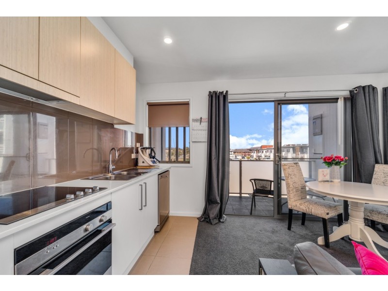 2/6 Sapling Street, Harrison ACT 2914